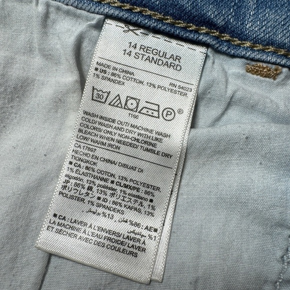 Old Navy Boyfriend Skinny distressed light wash denim jeans women’s 14 Regular - Picture 6 of 10